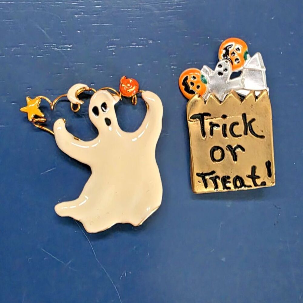 Coldwater Creek Halloween Pins Ghost and Halloween Bag Trick or Treat Set of 2